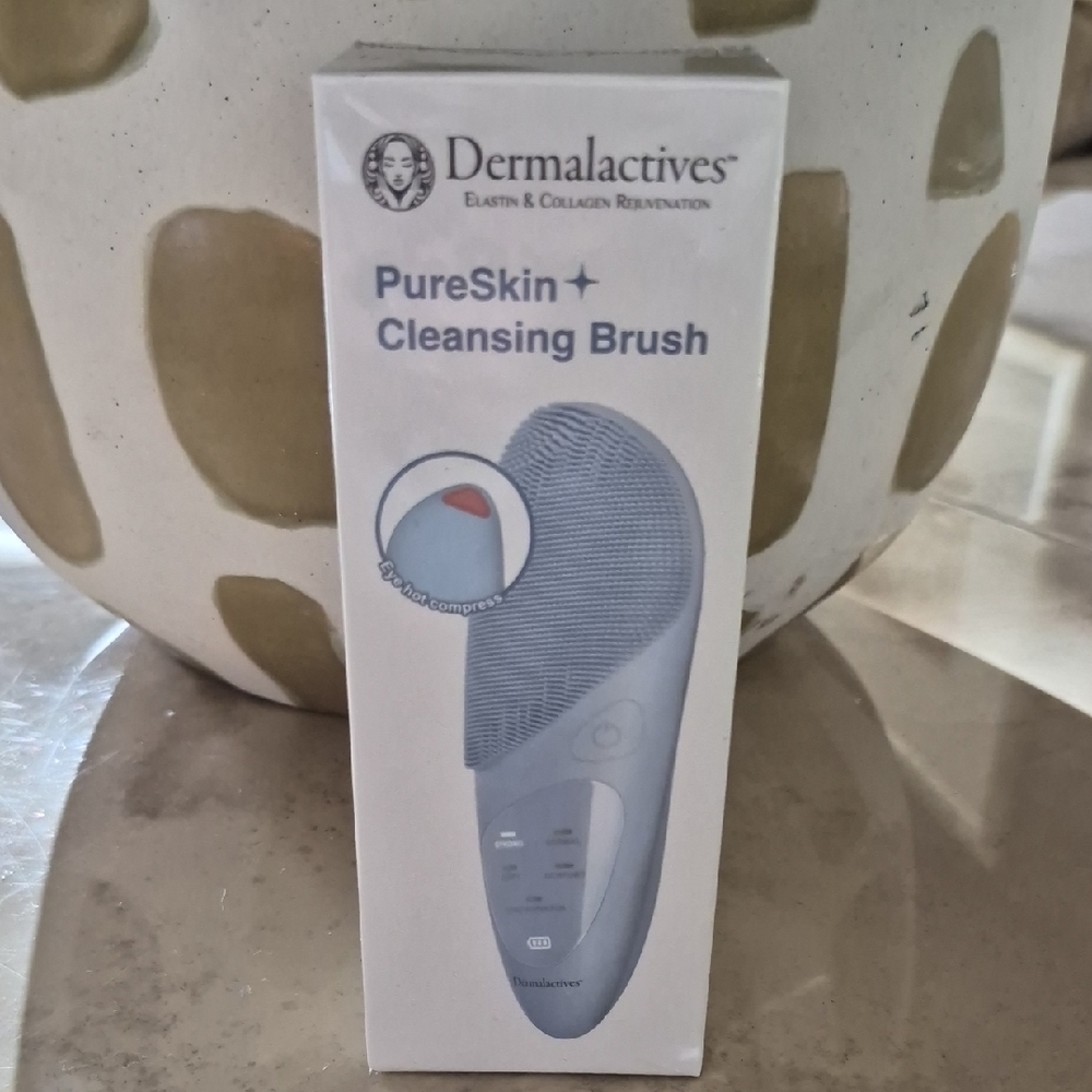 PureSkin Cleansing Brush